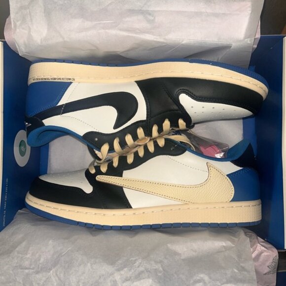 Fragment Design x Travis Scott x Air Jordan 1 Retro Low - Picture 2 of 10